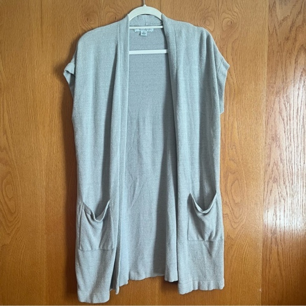 Barefoot Dreams size medium short sleeve gray cardigan
